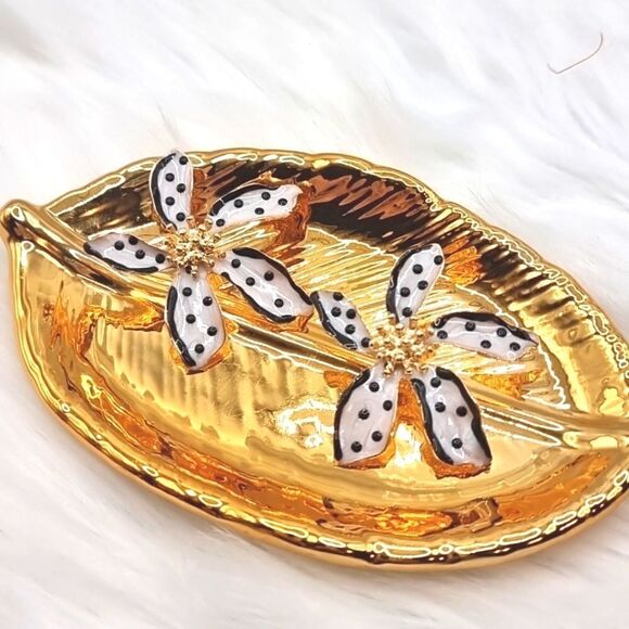 ZARA tropical flower stud earrings - Picture 1 of 11